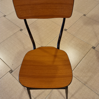 Tavoli e sedie in formica