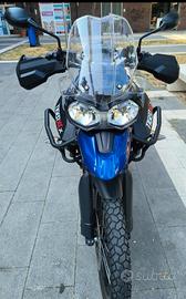 triumph Tiger 800
