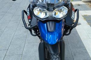triumph Tiger 800