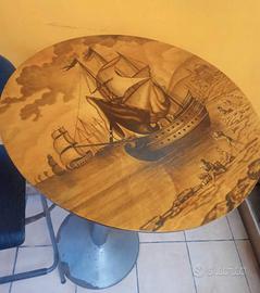 tavolo aerografato e firmato da artista