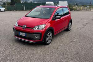 Vettura Volkswagen up cross
