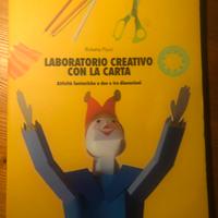 Laboratorio creativo con la carta