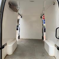 Renault master coibentato doppia porta laterale