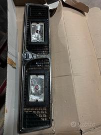 Mascherina con fari lancia delta 530