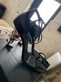 Tacchi Saint Laurent