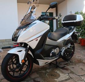 Honda Integra 750 S 2019 perfetta e accessoriata