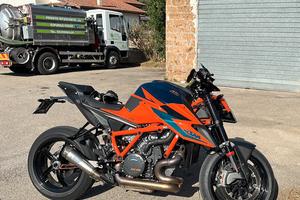 Ktm superduke 1290 r - TECH PACK