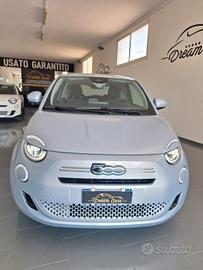 Fiat 500 Berlina Hybrid Torino 2026