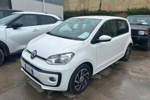 Volkswagen Up  1.0 5p. Move full optional
