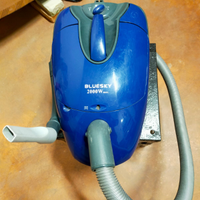 Aspirapolvere a traino