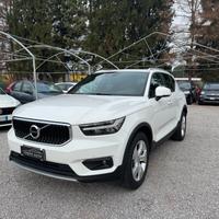 Volvo XC40 T2 Geartronic Momentum Pro