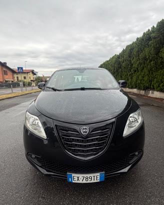 Lancia Ypsilon 0.9 TwinAir 85 CV 5 porte Metano Ec