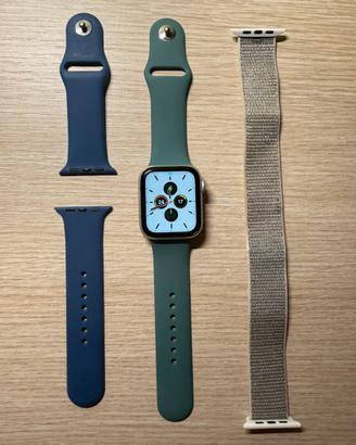 Apple Watch Series 4 - 44 mm Cellular