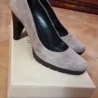 Scarpe in antilope beige