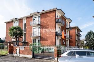 in piccolo contesto, 4 locali ultimo piano con can