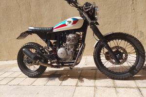 Honda scambler café racer special 650