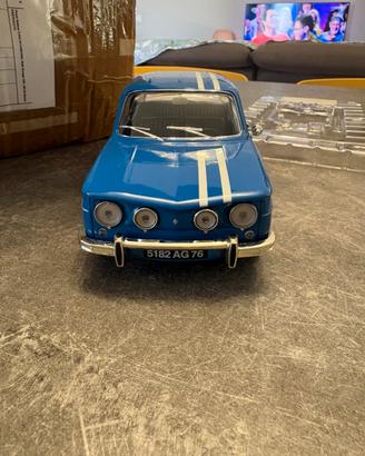 Renault 8 gordini 1:18