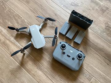 DJI Mavici Mini 2 Fly More Combo