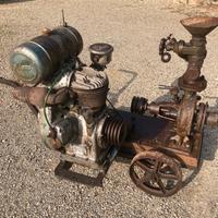 Motopompa d'epoca slanzi