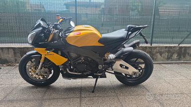 Tuono V4R