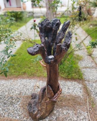 Lampada da terra artigianale in legno naturale