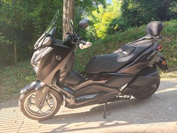 YAMAHA X - MAX 300  TECH MAX DARK PETROL