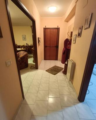 Appartamento di 150 m² con 5 locali e box auto a G