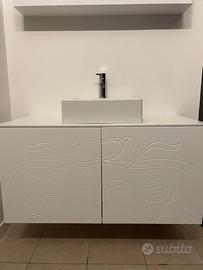 Mobile di servizio estetica  e parrucchieri