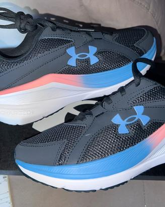 Scarpa Under Armour tg 38, uk 5, cm 24 NUOVE