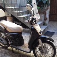 ciclomotore Scarabeo Piaggio 100 cc.