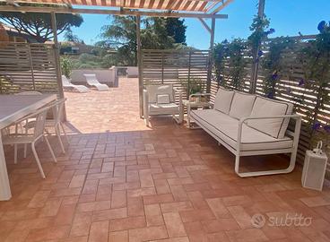 Attico ristrutturato. doppi servizi