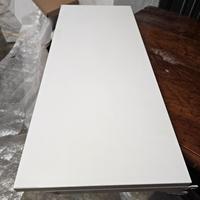 Mensole per parete attrezzata