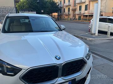 BMW X2 scrive 18 Anno 2024