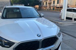 BMW X2 scrive 18 Anno 2024