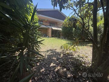 Villetta quadrifamiliare Roma [RM494VRG] (Giustini