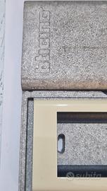 Placca 4 posti beige living classic 4714BE