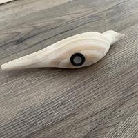 Uccellino fatto a mano in legno