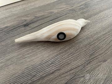 Uccellino fatto a mano in legno