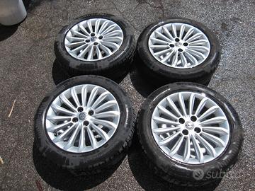 Opel Adam Cerchi e Gomme 195/55/16 Estive
