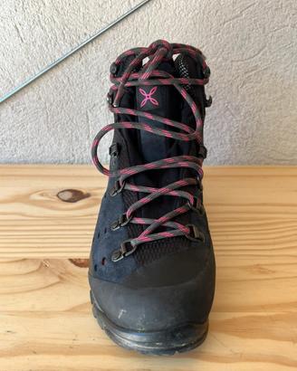 Scarponcini Trekking Montura