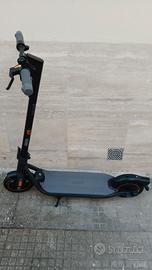 monopattino ninebot f65 (autonomia 60 km)