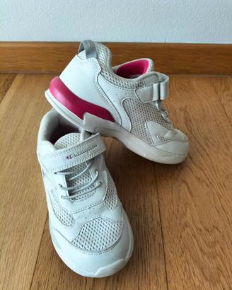 Scarpe da ginnastica champion n. 32.