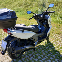 Scooter Kymco K-XCT 300i