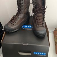 Stivaletti/anfibi Cosmas nr 43