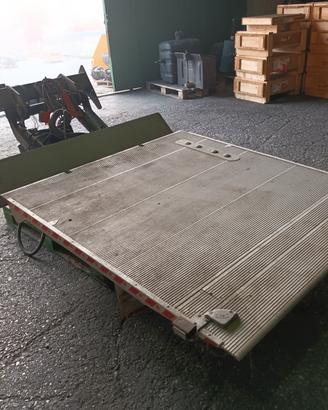 PIATTAFORMA DI CARICO DHOLLANDIA PER IVECO DAILY