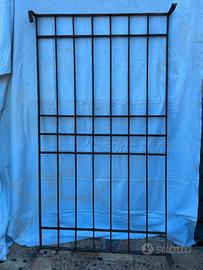 grata d'epoca in ferro forgiato dritta