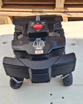 Robot taglia erba