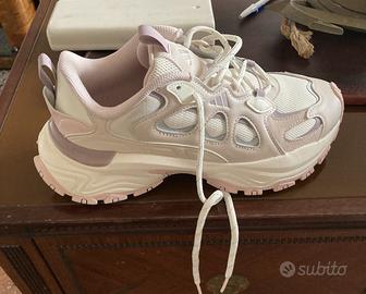 ADIDAS Shadow Valley per misura errata