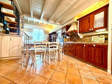 Appartamento di 106 m² con 3 locali e box auto dop