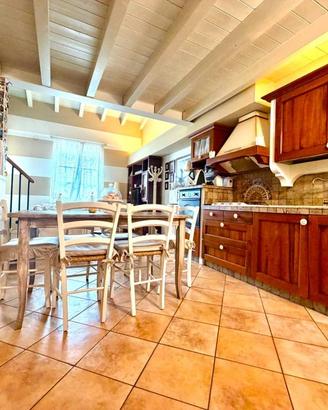 Appartamento di 106 m² con 3 locali e box auto dop